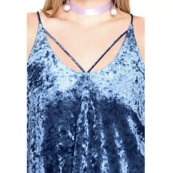 SALE ❗️ Woman’s She & Sky Crushed‎ Blue Velvet Cami Swing Dress - Picture 5 of 6